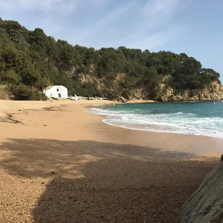 Quiet Cala Canyellas * Льорет-де-Мар